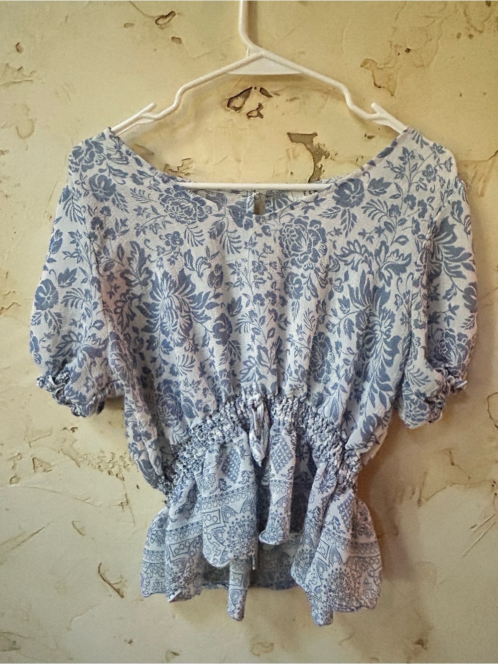 E&M Blue Floral Boho Peplum Blouse Puff Sleeve - Picture 2 of 7